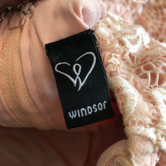 Windsor pink lace dress💗 - Picture 6 of 7